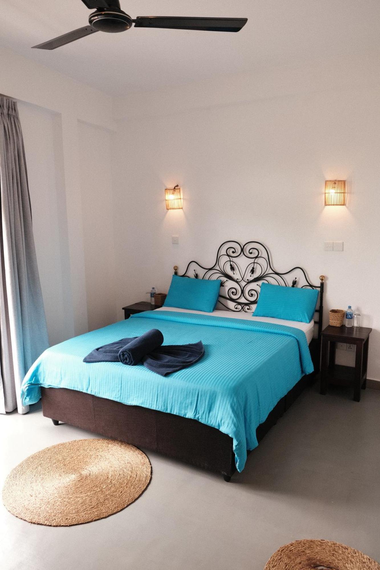 Ruma Surf Hotel Ahangama Extérieur photo