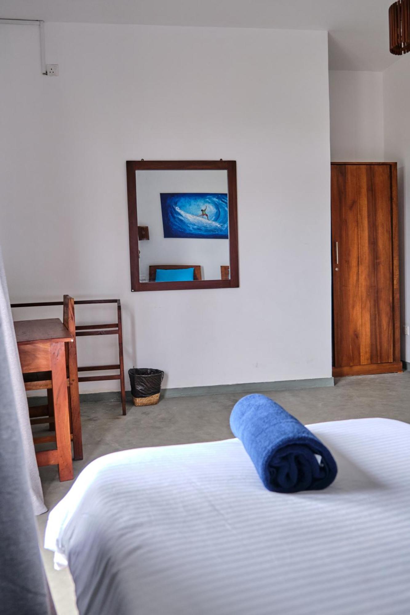 Ruma Surf Hotel Ahangama Extérieur photo