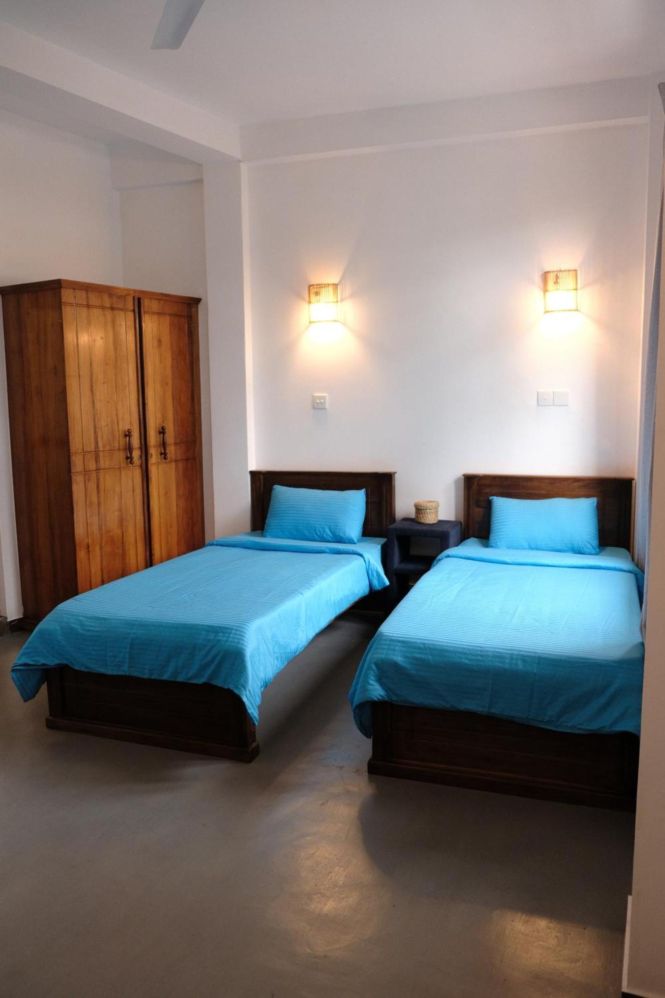 Ruma Surf Hotel Ahangama Extérieur photo