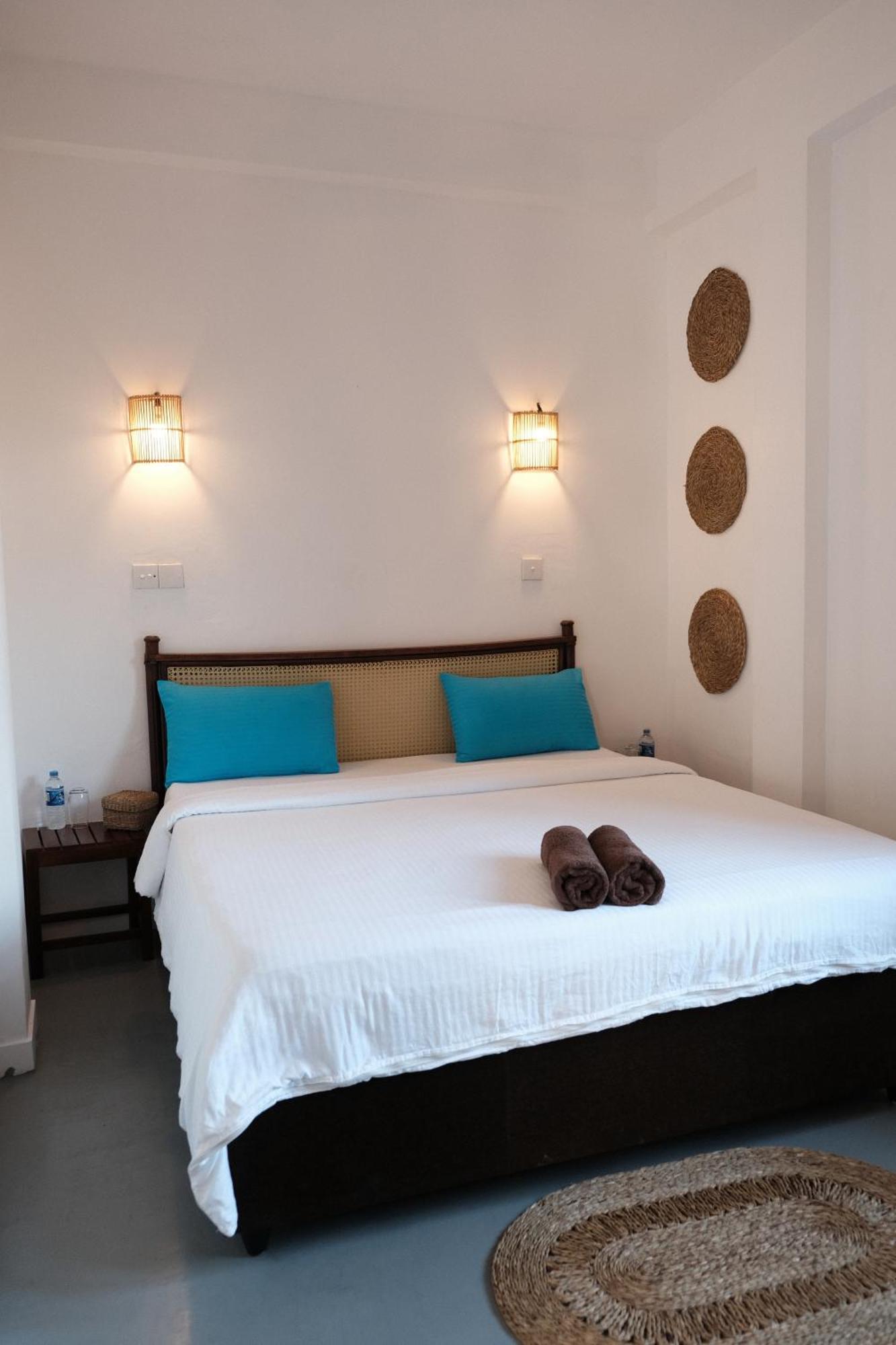 Ruma Surf Hotel Ahangama Extérieur photo