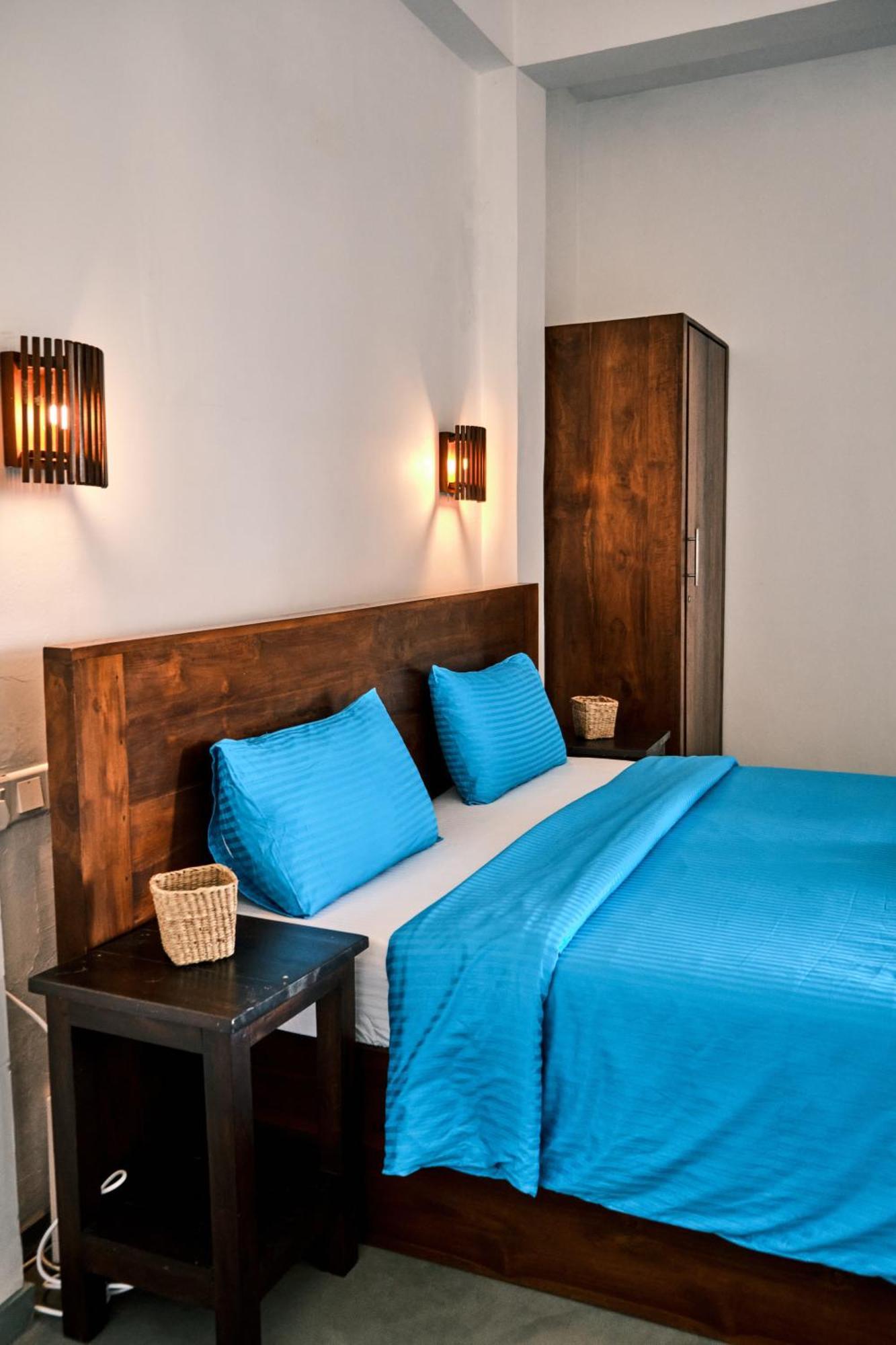 Ruma Surf Hotel Ahangama Extérieur photo